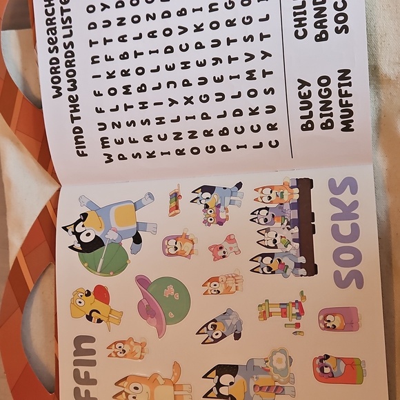 Bluey Grab and Go Activity Set, Stickers, Games, NWOT - Picture 5 of 6